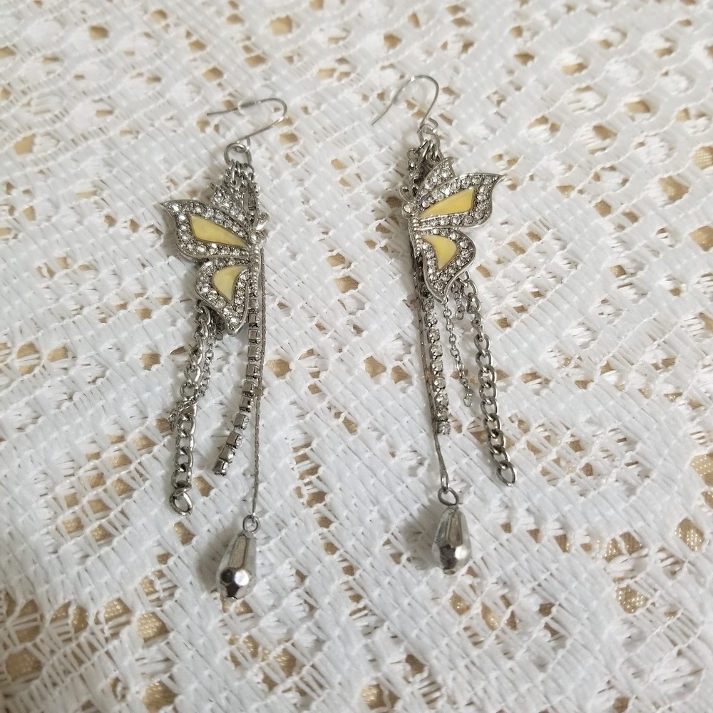 Guess butterfly dangle earrings,silver and cream